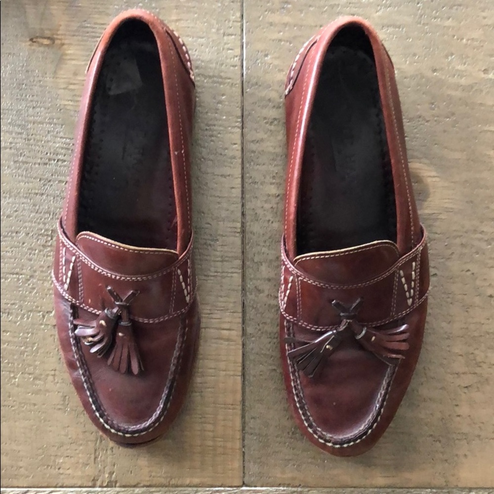 ! HOST PICK ! Cole Haan dress shoes - Picture 2 of 3